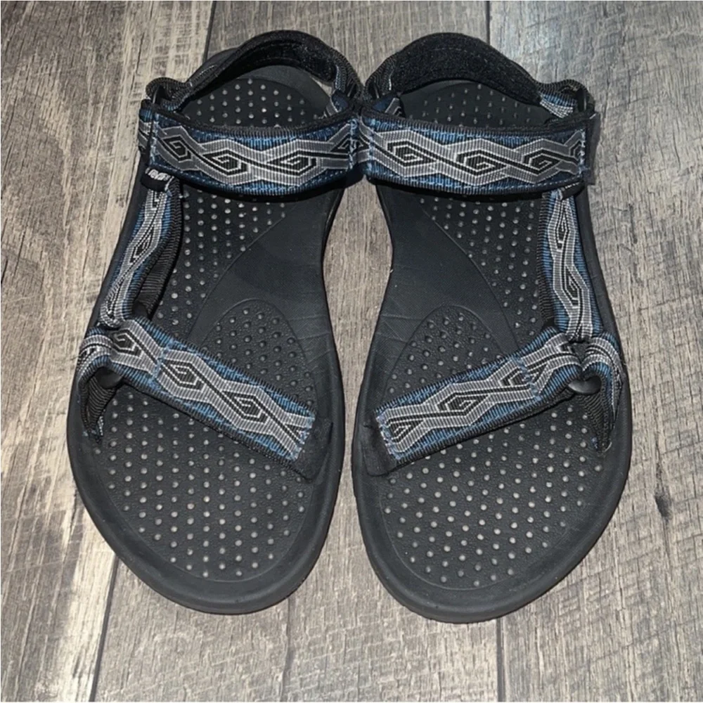 Authentic Teva mens designer waterproof sandals sz 8 Euro 40.5
